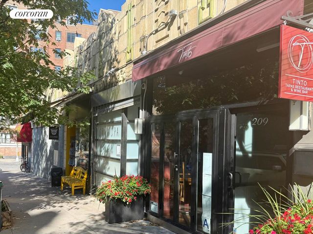 875 W 181st St Apt 3A, New York City, NY 10033