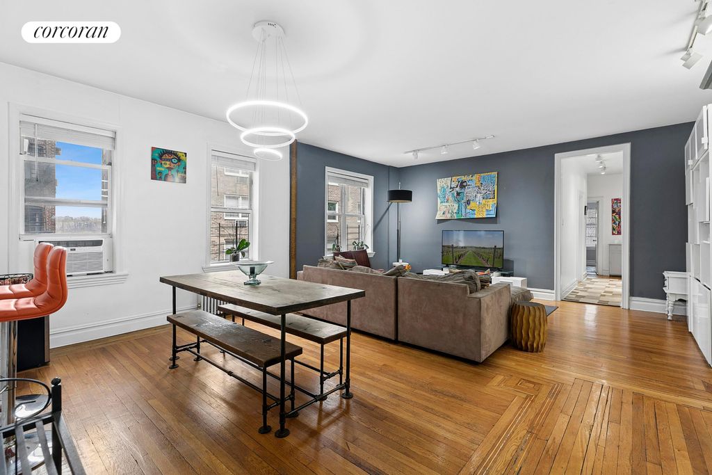 875 W 181st St Apt 3A, New York City, NY 10033