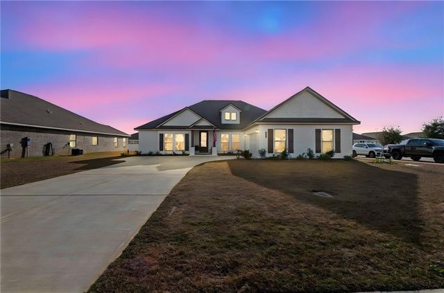 11006 Secretariat Boulevard, Daphne, AL 36526