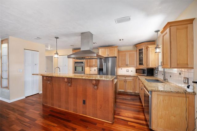 28924 SW 30TH AVENUE, Newberry, FL 32669