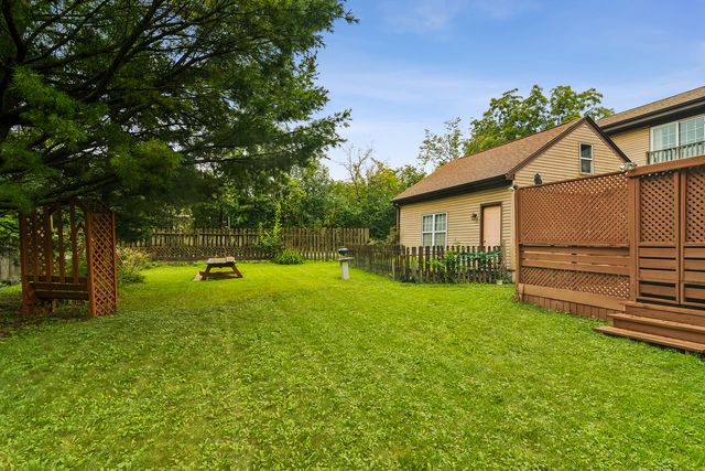 23511 N Cottage Road, Lake Zurich, IL 60047