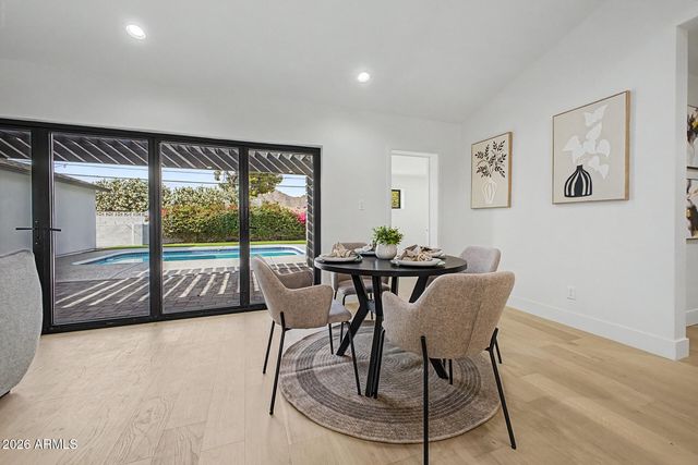 5438 E AVALON Drive, Phoenix, AZ 85018