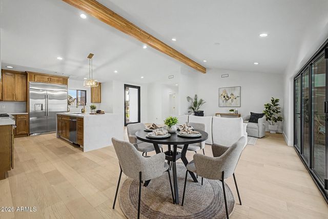 5438 E AVALON Drive, Phoenix, AZ 85018