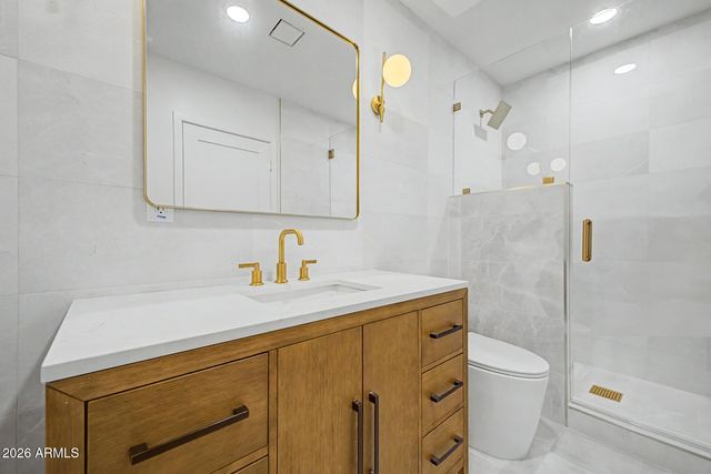 5438 E AVALON Drive, Phoenix, AZ 85018