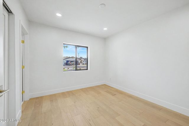 5438 E AVALON Drive, Phoenix, AZ 85018