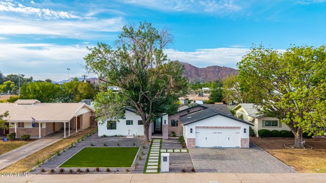 5438 E AVALON Drive, Phoenix, AZ 85018