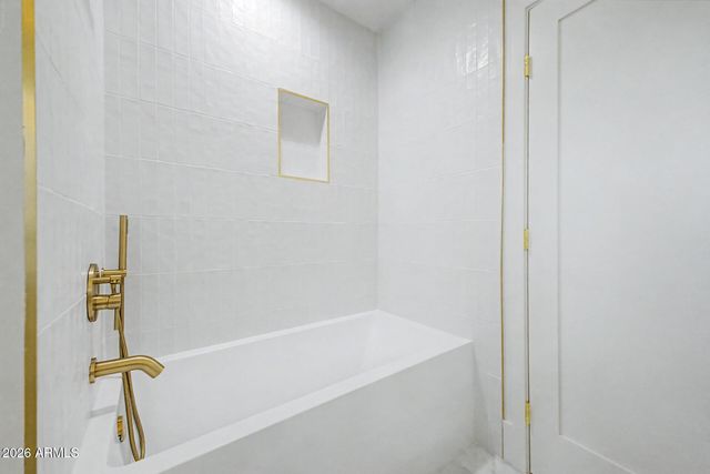 5438 E AVALON Drive, Phoenix, AZ 85018