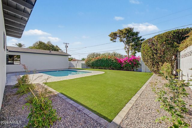 5438 E AVALON Drive, Phoenix, AZ 85018