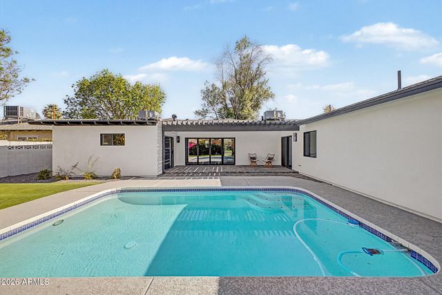 5438 E AVALON Drive, Phoenix, AZ 85018