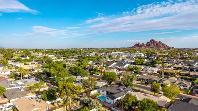 5438 E AVALON Drive, Phoenix, AZ 85018