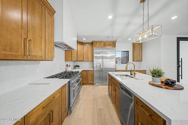 5438 E AVALON Drive, Phoenix, AZ 85018