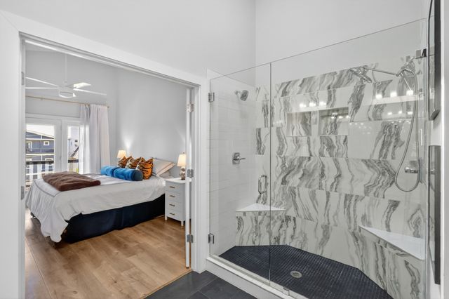 1007A Alice St, Nashville, TN 37218