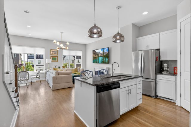1007A Alice St, Nashville, TN 37218