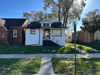 33 Warren Street, Calumet City, IL 60409