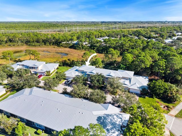624 NE BENT PADDLE Lane, Port St. Lucie, FL 34983