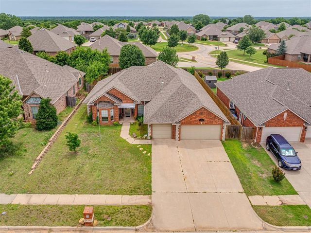 417 Summit Bend, Norman, OK 73071