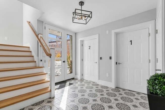 75 Greenough St 2, Brookline, MA 02445