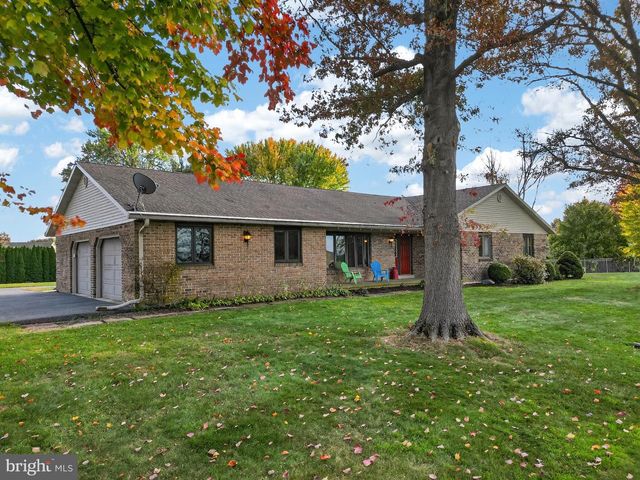 740 LINCOLN GARDENS RD, Ephrata, PA 17522
