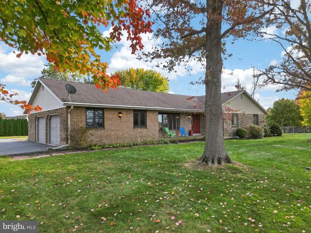 740 LINCOLN GARDENS RD, Ephrata, PA 17522
