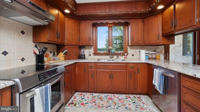 740 LINCOLN GARDENS RD, Ephrata, PA 17522