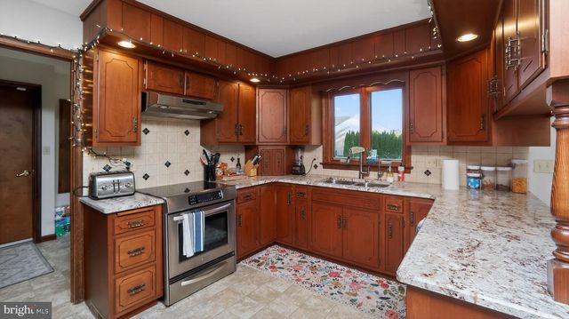 740 LINCOLN GARDENS RD, Ephrata, PA 17522