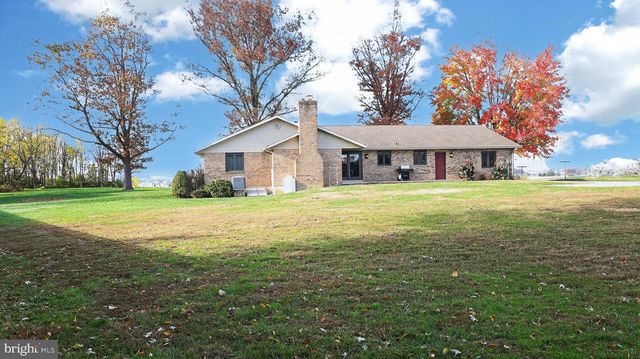 740 LINCOLN GARDENS RD, Ephrata, PA 17522