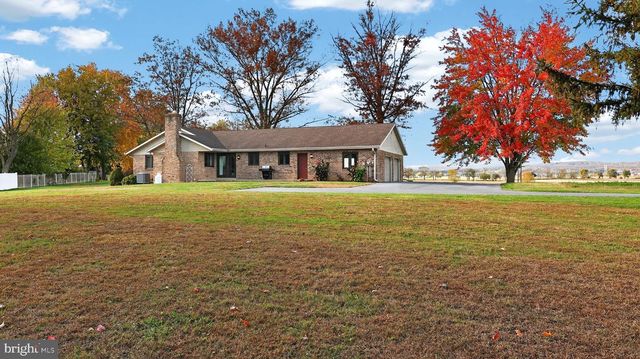 740 LINCOLN GARDENS RD, Ephrata, PA 17522