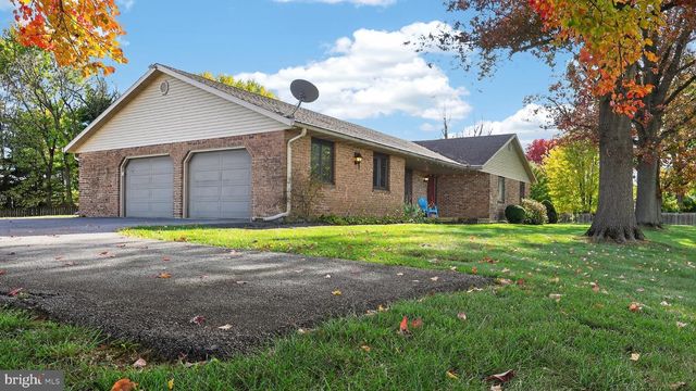 740 LINCOLN GARDENS RD, Ephrata, PA 17522