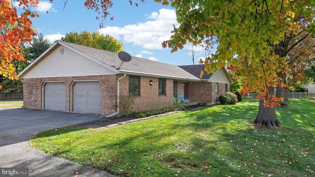 740 LINCOLN GARDENS RD, Ephrata, PA 17522