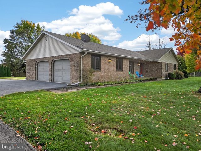 740 LINCOLN GARDENS RD, Ephrata, PA 17522