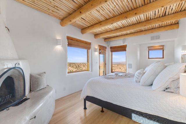 85 Overlook Drive, Placitas, NM 87043
