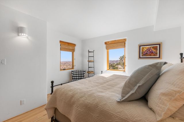 85 Overlook Drive, Placitas, NM 87043