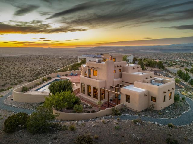 85 Overlook Drive, Placitas, NM 87043
