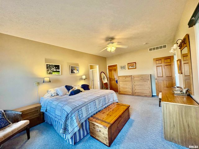 109 ADELE Court, Jacksonville, IL 62650