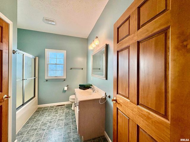 109 ADELE Court, Jacksonville, IL 62650