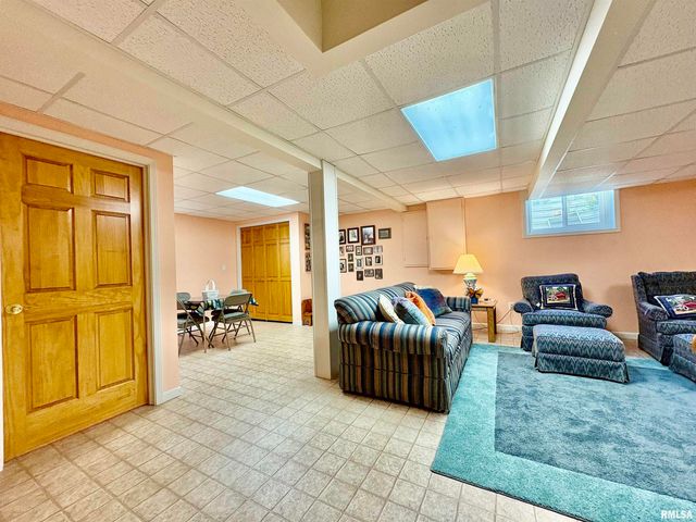 109 ADELE Court, Jacksonville, IL 62650