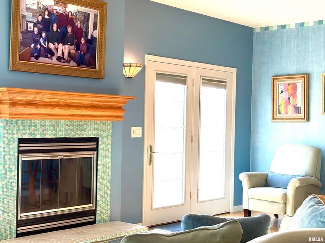 109 ADELE Court, Jacksonville, IL 62650