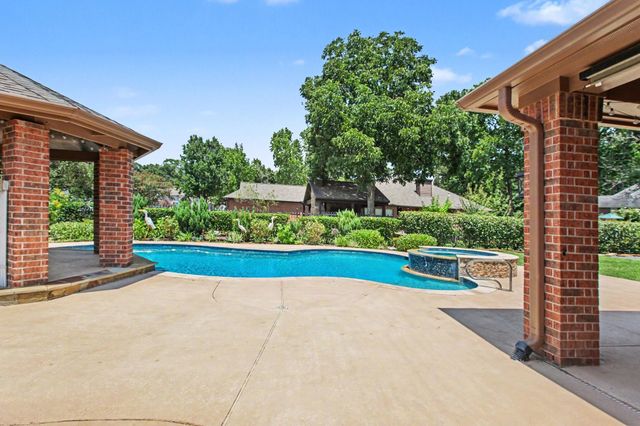 52 La Jolla Circle, Montgomery, TX 77356