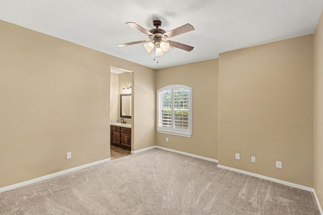 52 La Jolla Circle, Montgomery, TX 77356