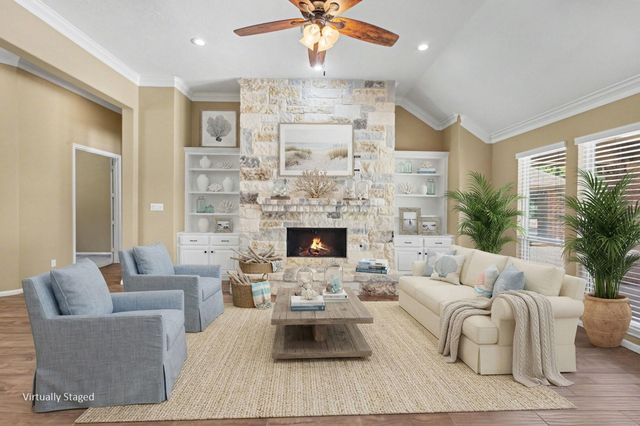 52 La Jolla Circle, Montgomery, TX 77356