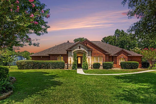 52 La Jolla Circle, Montgomery, TX 77356