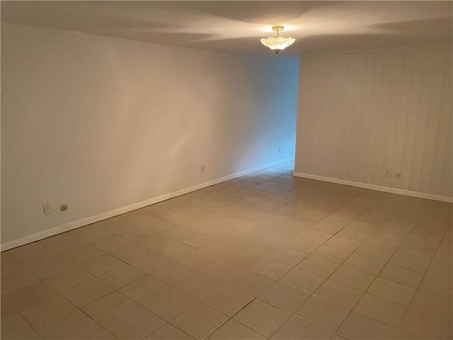 2516 Brookfield Drive W, Mobile, AL 36693