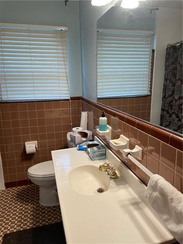 2516 Brookfield Drive W, Mobile, AL 36693