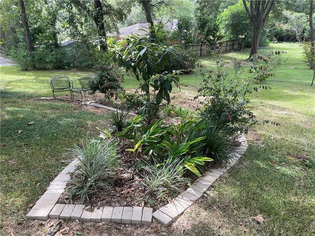 2516 Brookfield Drive W, Mobile, AL 36693