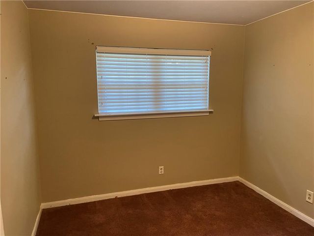 2516 Brookfield Drive W, Mobile, AL 36693