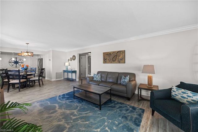 1100 8th AVE S 226G, Naples, FL 34102