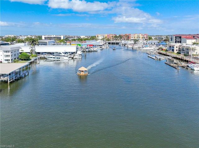 1100 8th AVE S 226G, Naples, FL 34102