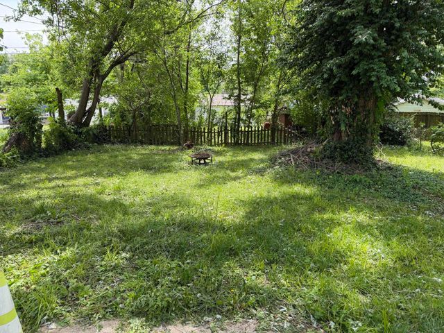 1510 W Lynn Street, Springfield, MO 65802