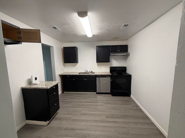 1510 W Lynn Street, Springfield, MO 65802