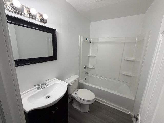 1510 W Lynn Street, Springfield, MO 65802